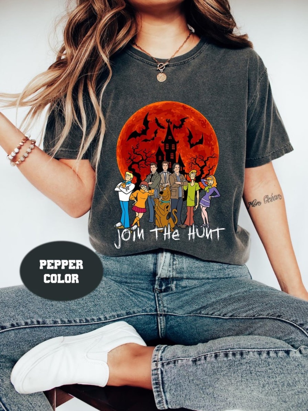 Comfort Colors Pepper Graphic 'Join The Hunt' Women's Tee